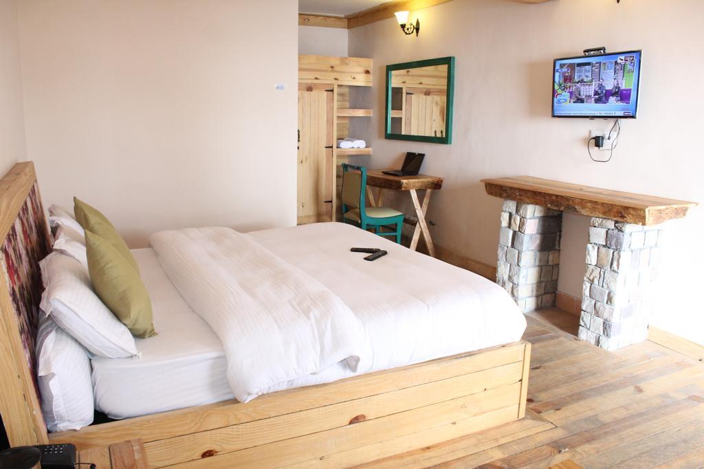 The Cliffe Hotel Mussoorie Bagian luar foto
